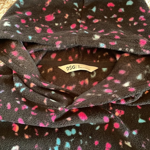 NWOT DSG Fleece Hoodie Small - Picture 3 of 4